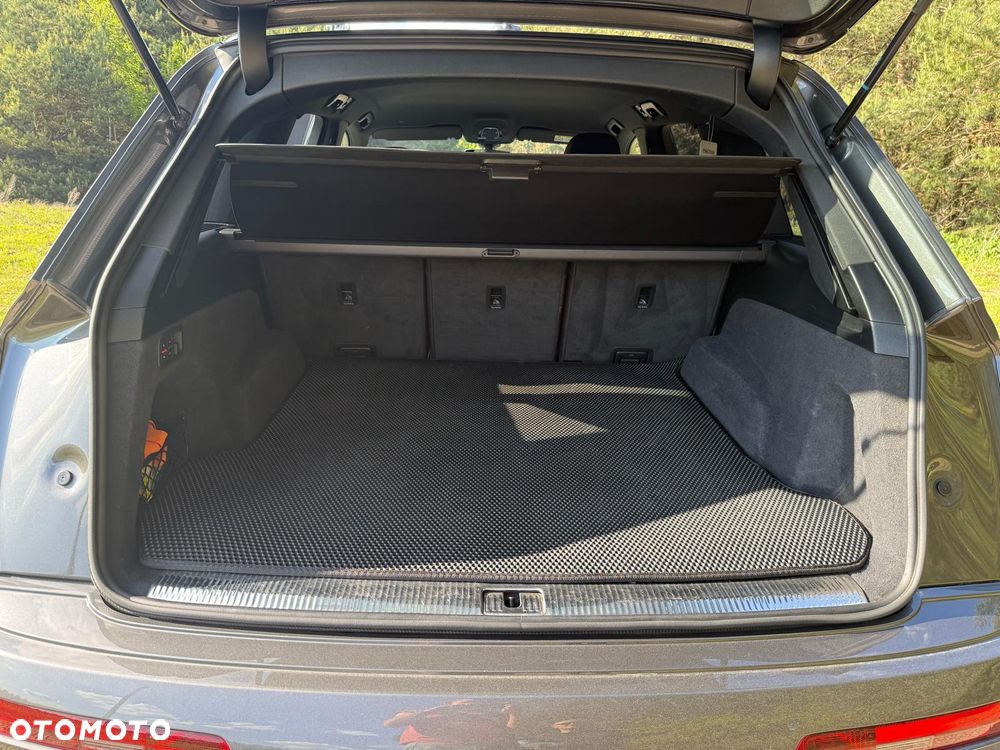 Audi Q7 - 12