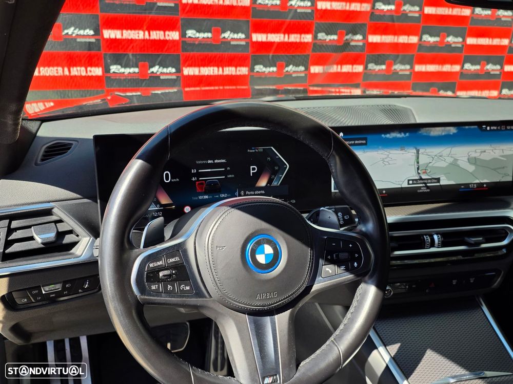 BMW 320 e Pack Desportivo M Auto - 39