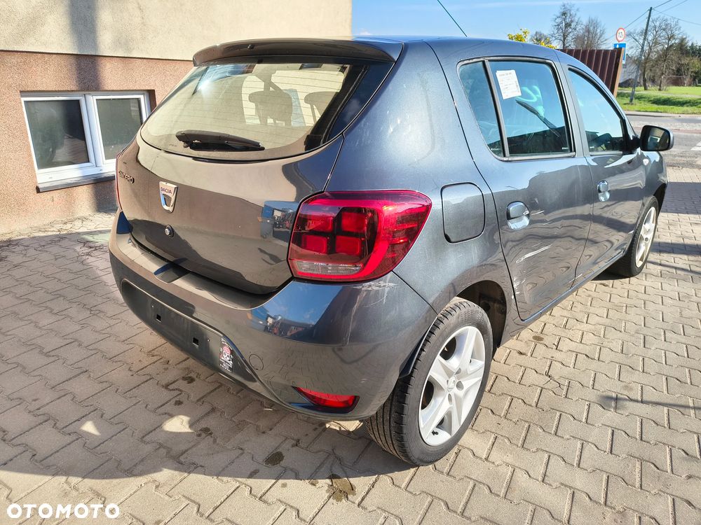Dacia Sandero - 10