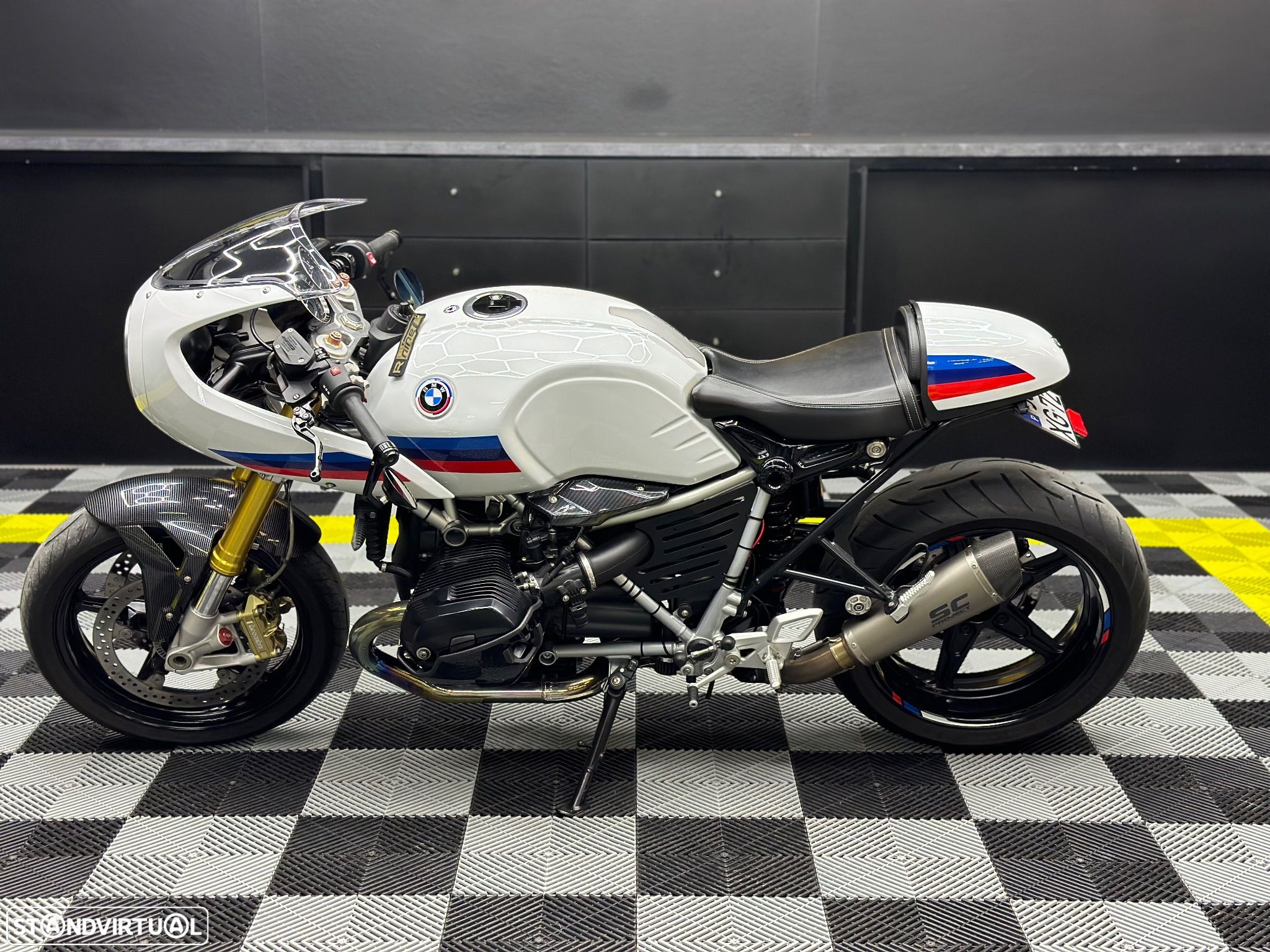 BMW R nineT - 1
