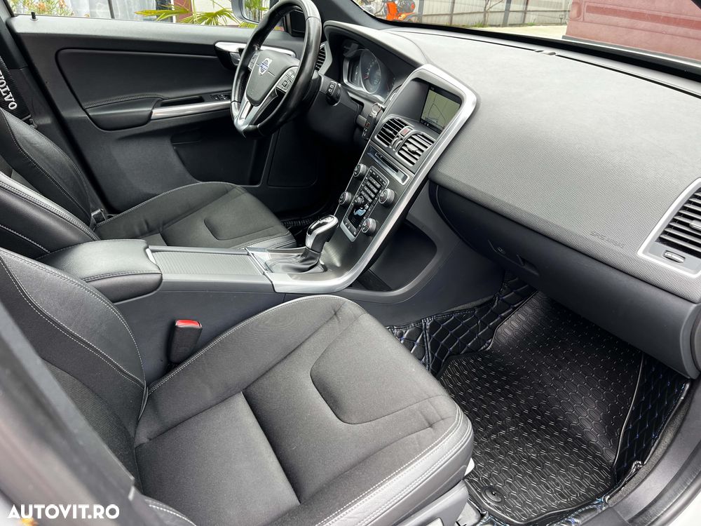Volvo XC 60 D4 Geartronic Momentum - 8