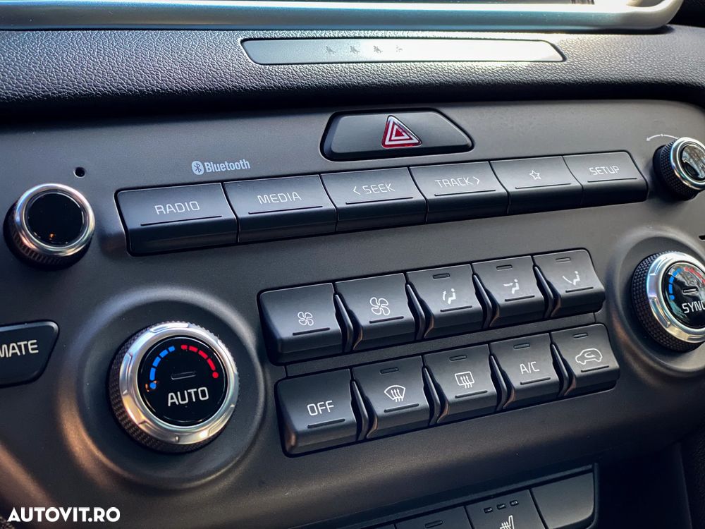 Kia Sportage 1.6 DSL MHEV 7DCT HP 4x2 Classic - 16