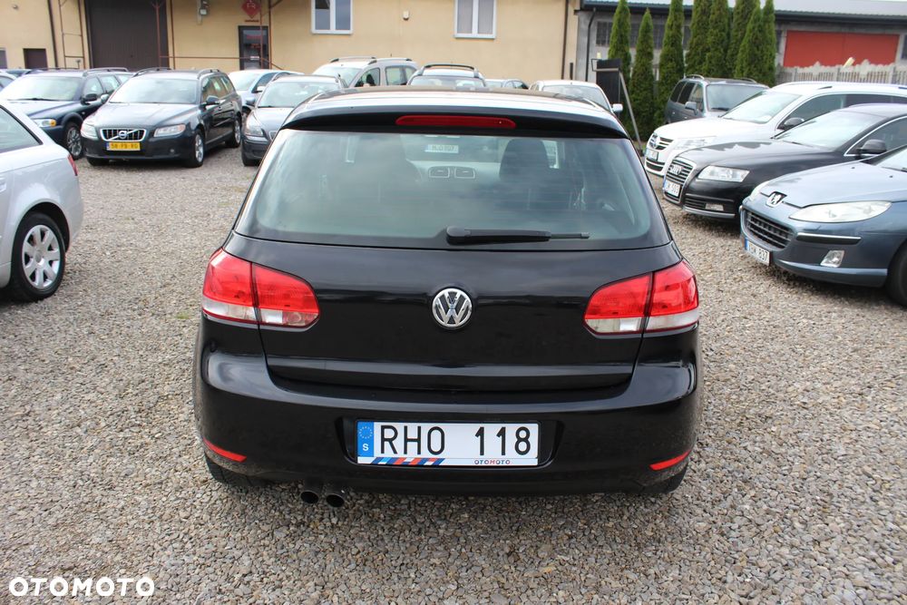 Volkswagen Golf - 10