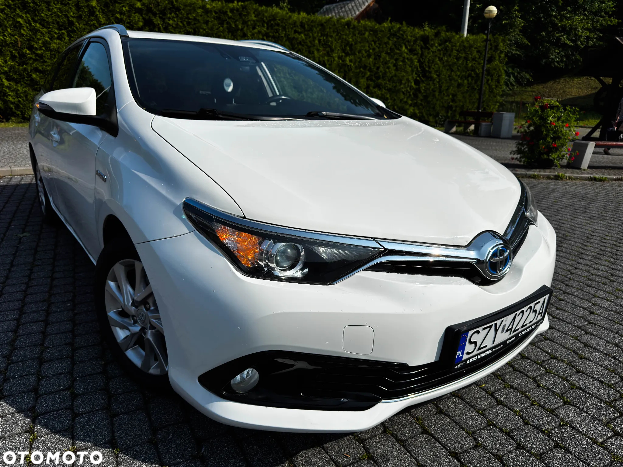 Toyota Auris 1.8 VVT-i Hybrid Automatik Edition S+ - 4