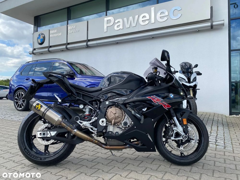 BMW S