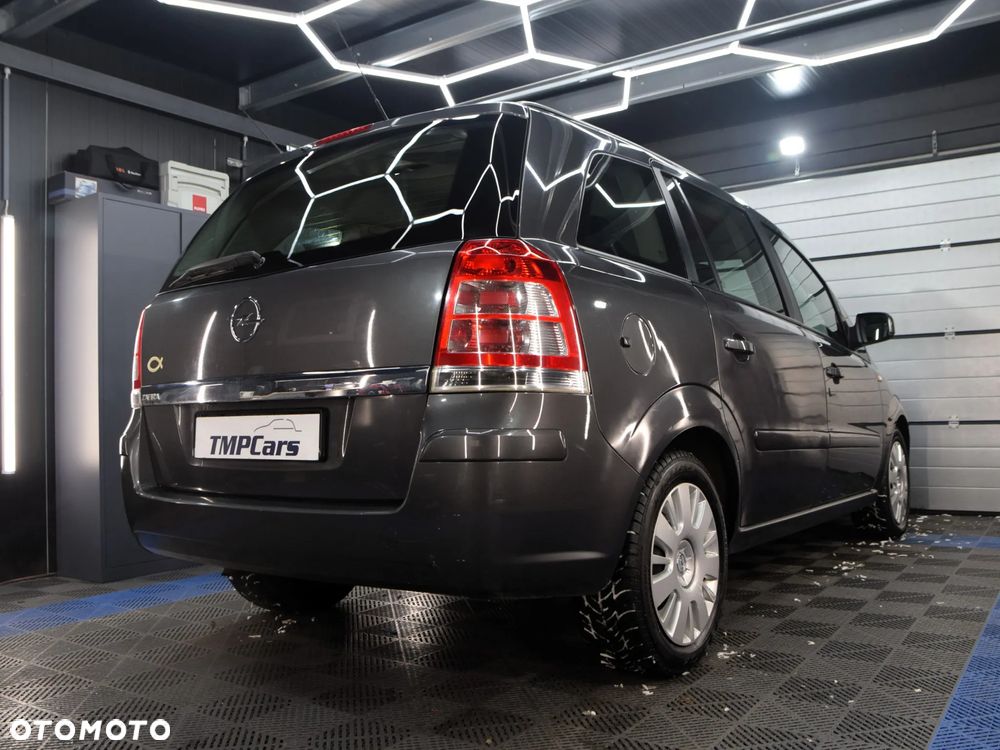 Opel Zafira - 2