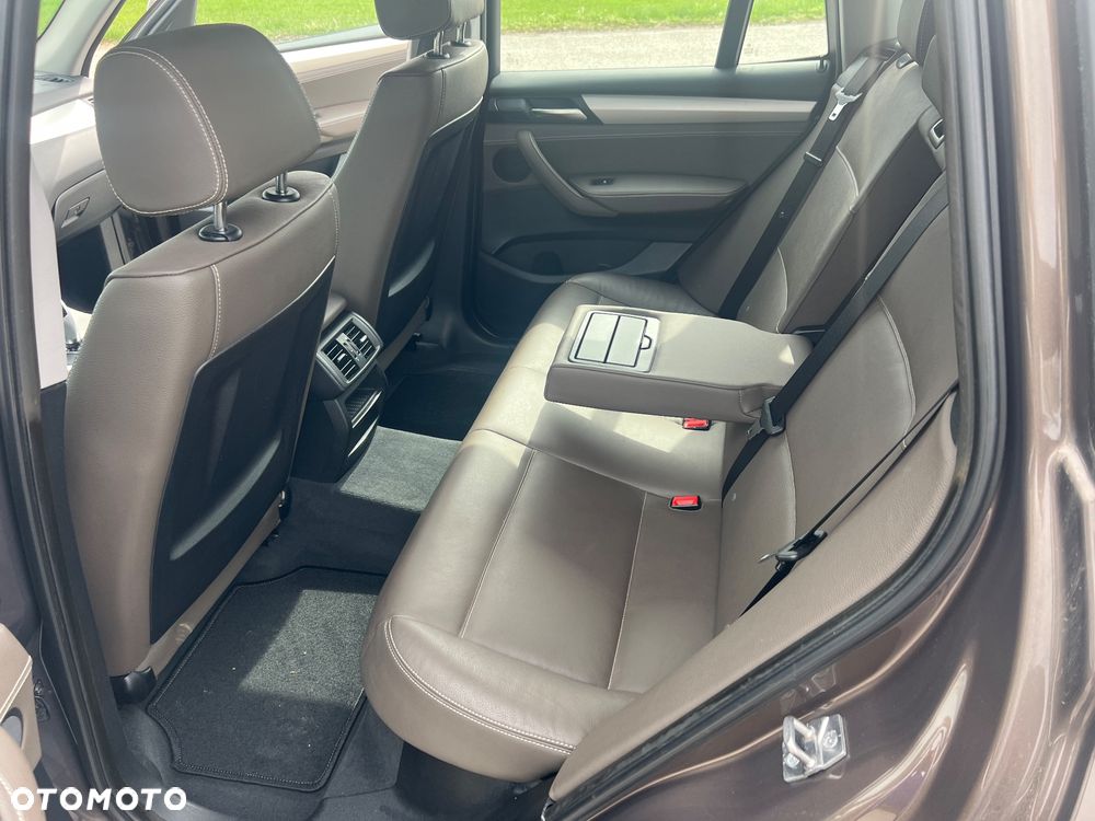 BMW X3 xDrive20d - 27