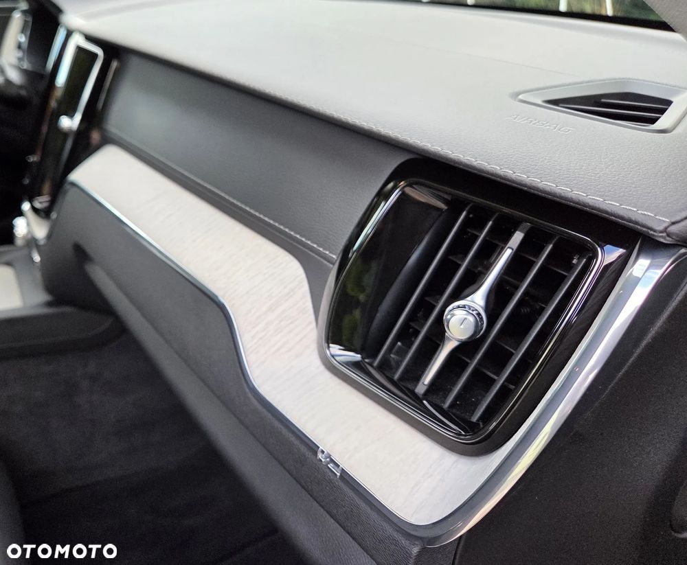 Volvo XC 60 B4 D Geartronic Inscription - 32