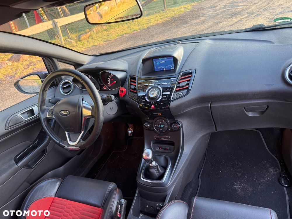 Ford Fiesta ST - 6