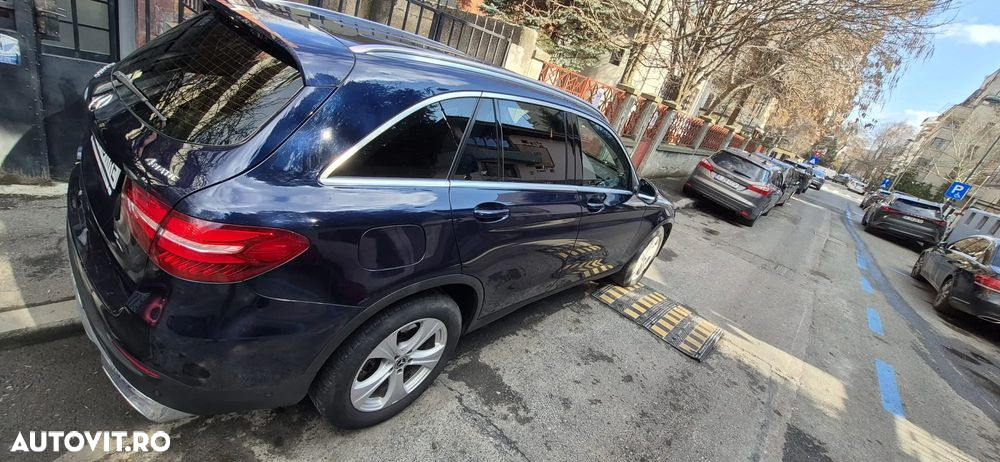 Mercedes-Benz GLC 250 d 4MATIC - 12