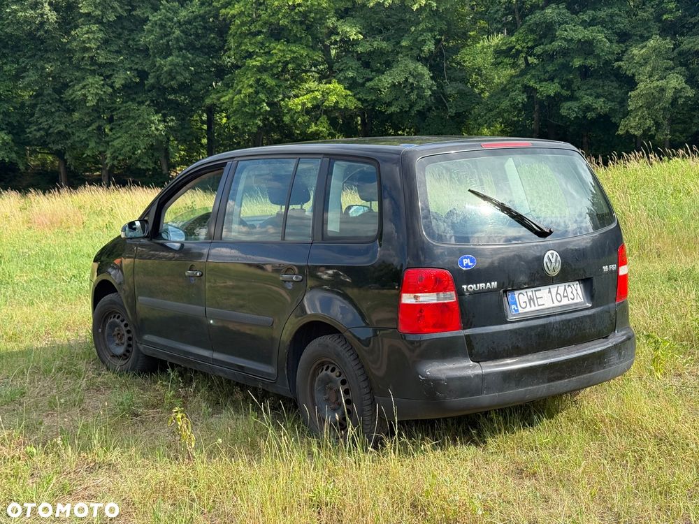 Volkswagen Touran 1.6 FSI Basis - 6