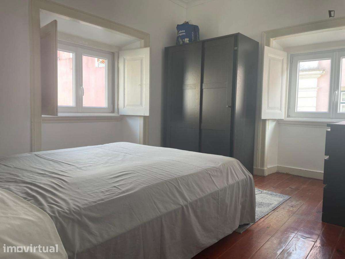 Quarto - localizado em Ajuda Lisbon - Grande imagem: 2/13