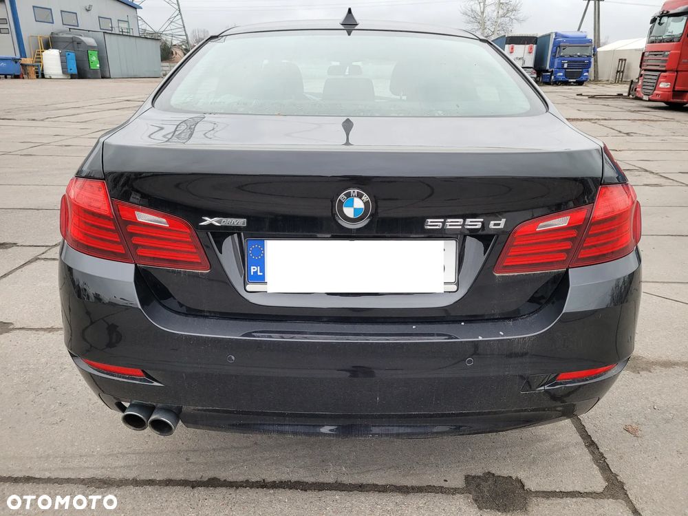 BMW Seria 5 525d xDrive Luxury Line - 12
