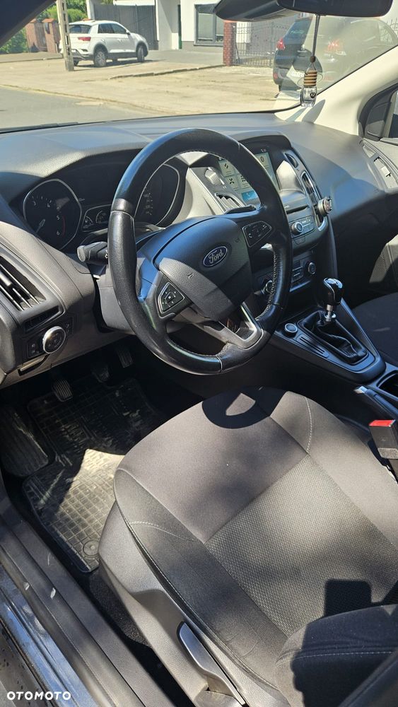 Ford Focus 1.5 TDCi SYNC Edition - 12
