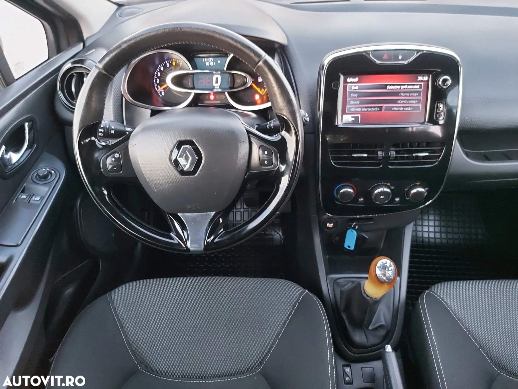 Renault Clio - 16
