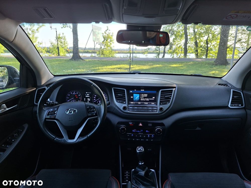 Hyundai Tucson 1.6 Turbo 4WD Intro Edition - 28