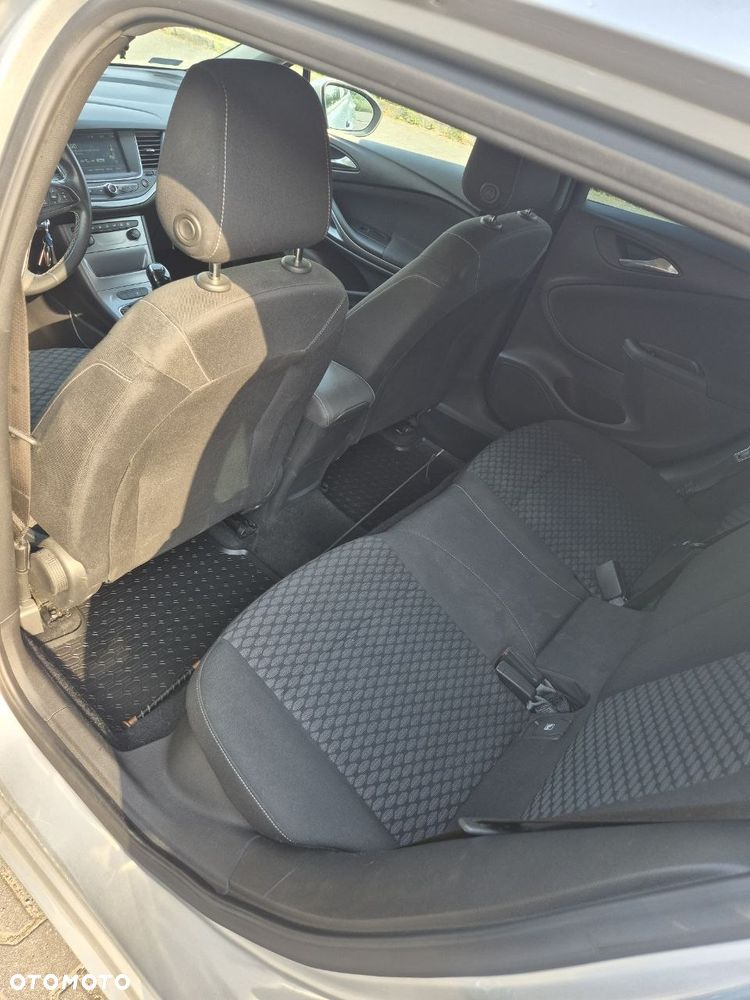 Opel Astra 1.6 CDTI Sport - 10
