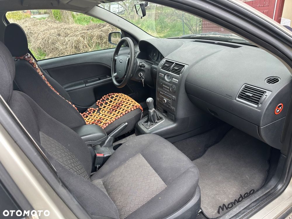 Ford Mondeo - 12