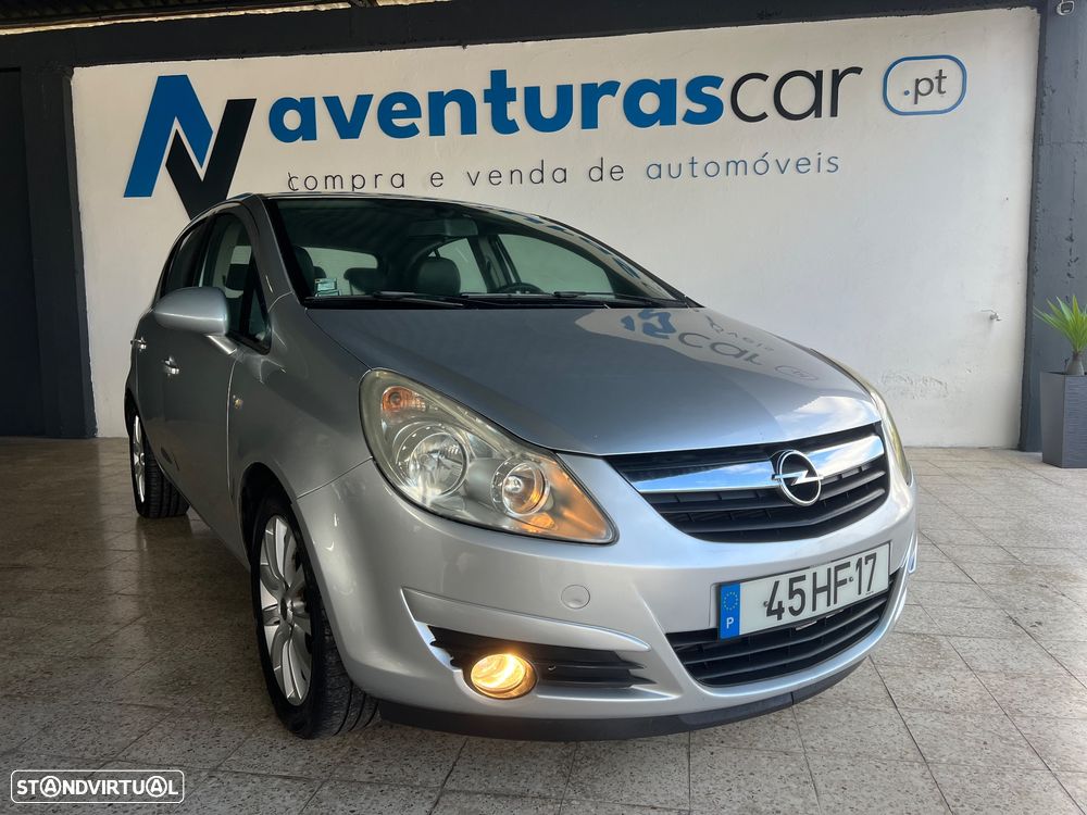 Opel Corsa 1.2 Cosmo - 1