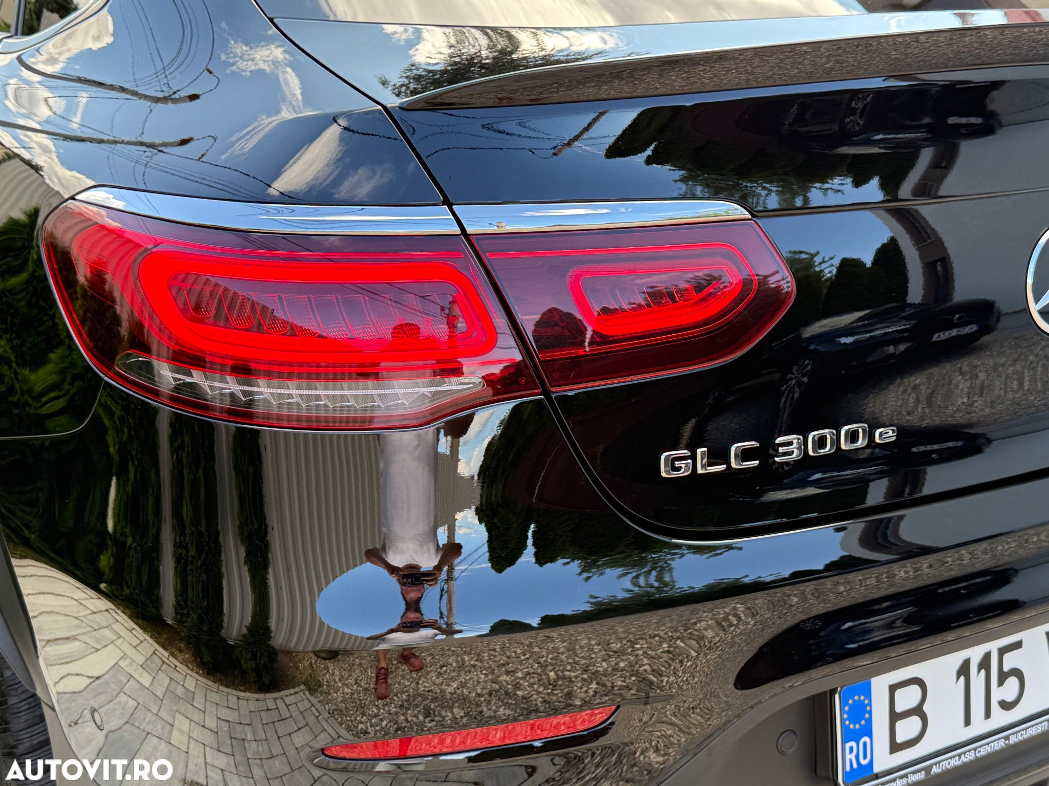 Mercedes-Benz GLC Coupe 300 e 4Matic 9G-TRONIC AMG Line - 21