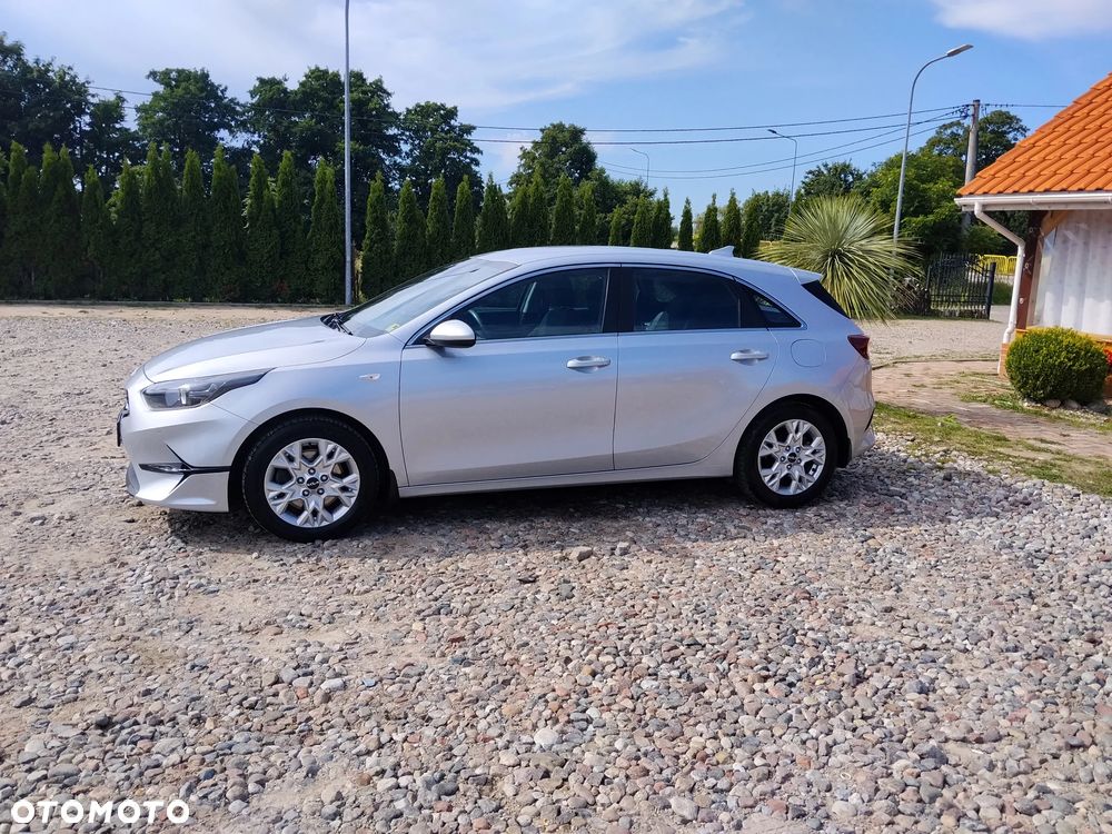 Kia Ceed 1.5 T-GDI M - 11