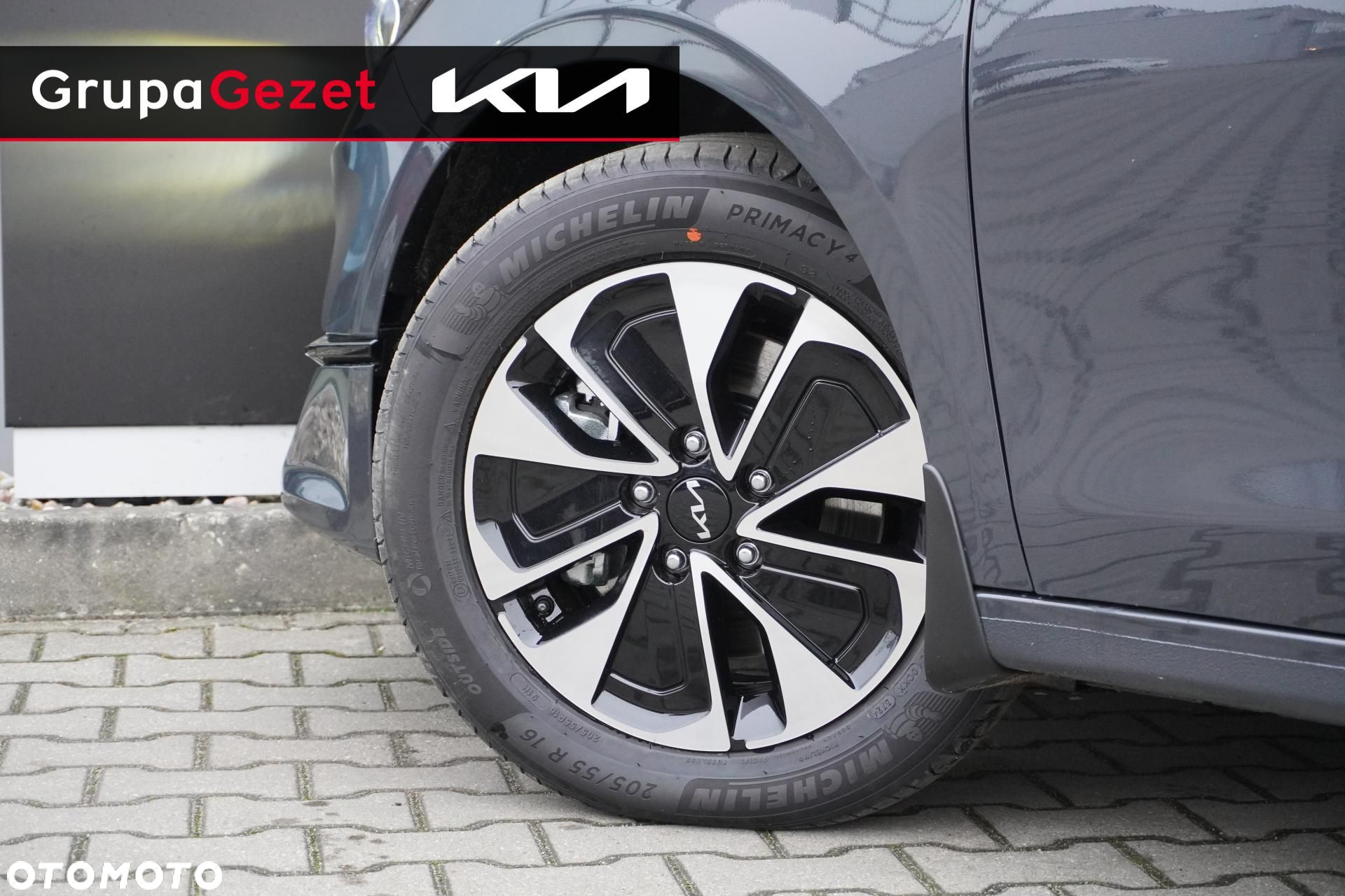 Kia Ceed - 10
