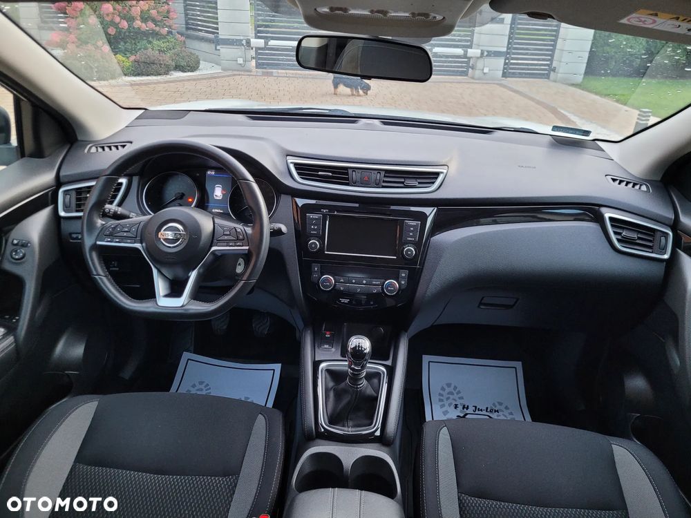 Nissan Qashqai 1.3 DIG-T N-Connecta - 18