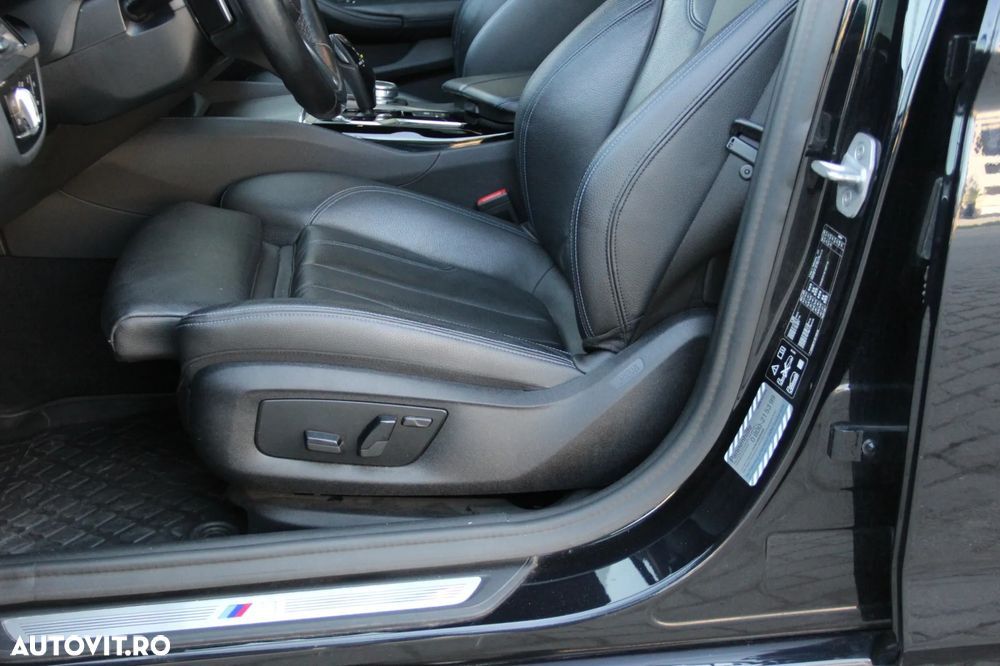 BMW Seria 5 520d xDrive AT - 31