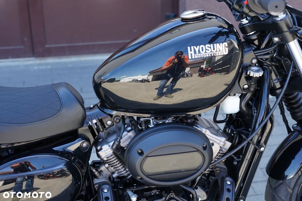 Hyosung GV - 11