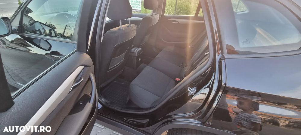 BMW X1 xDrive18d - 17