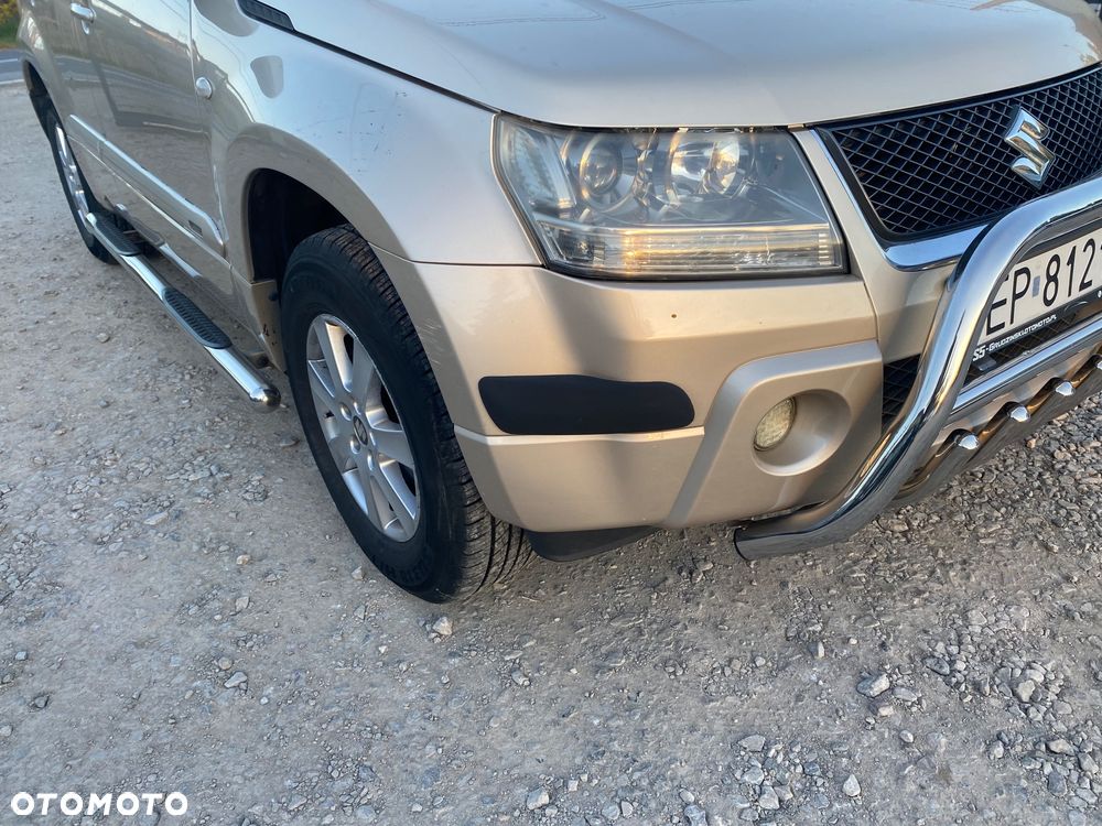 Suzuki Grand Vitara 2.0 De luxe - 10