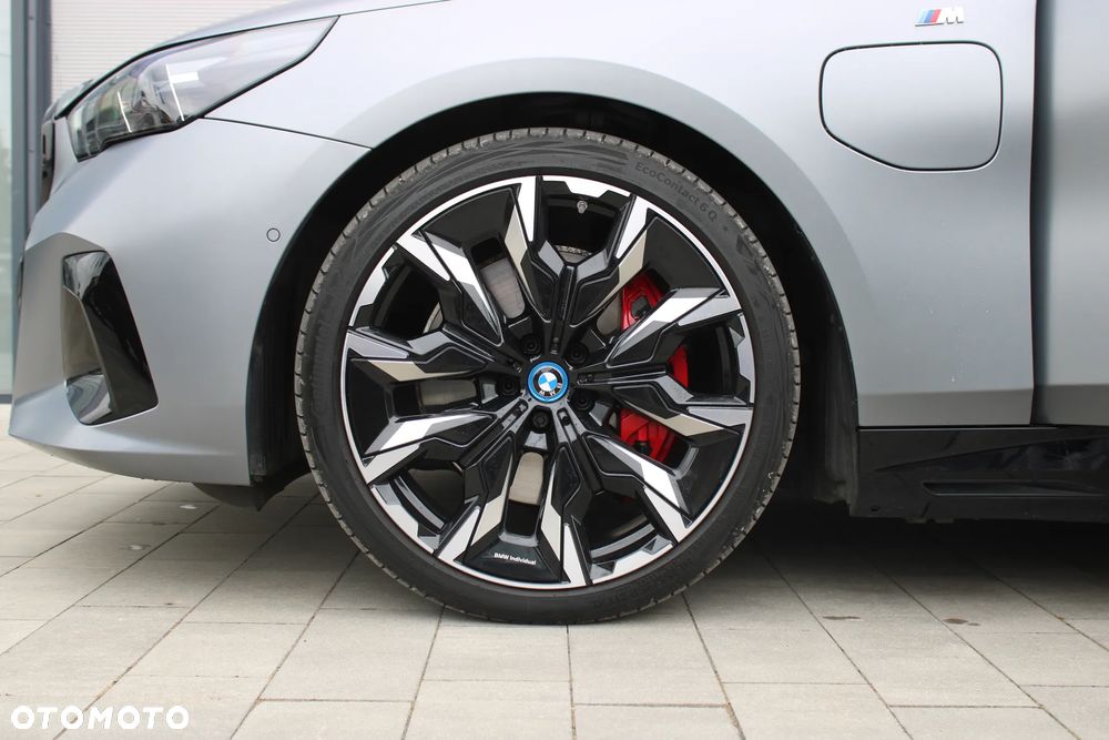 BMW Seria 5 550e xDrive PHEV M Sport - 10