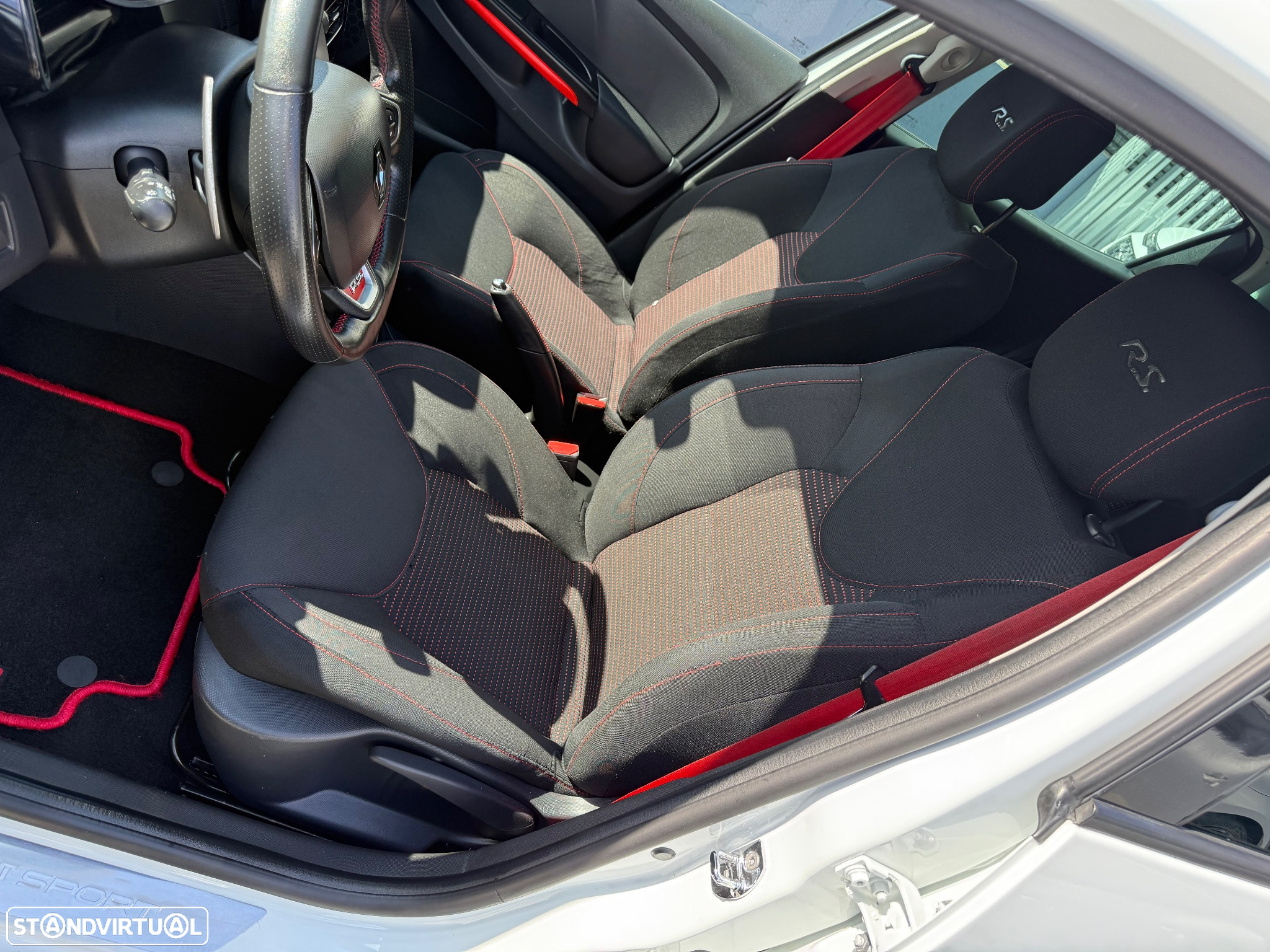 Renault Clio TCe 200 EDC Sport R.S. - 21