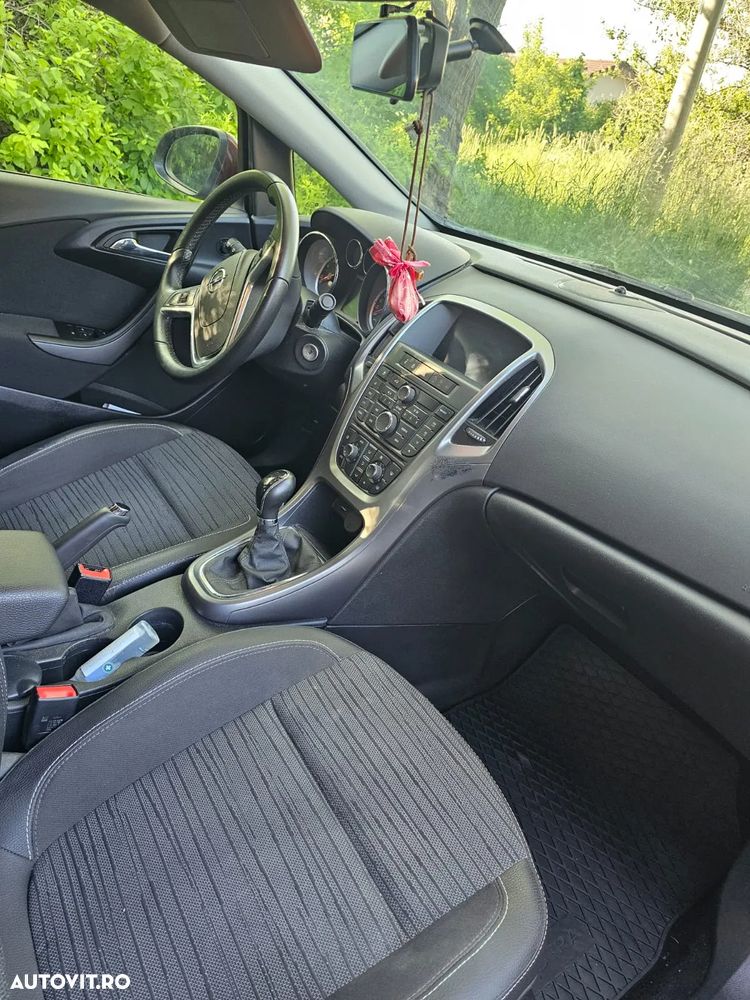 Opel Astra 1.4 Turbo ECOTEC Enjoy - 8