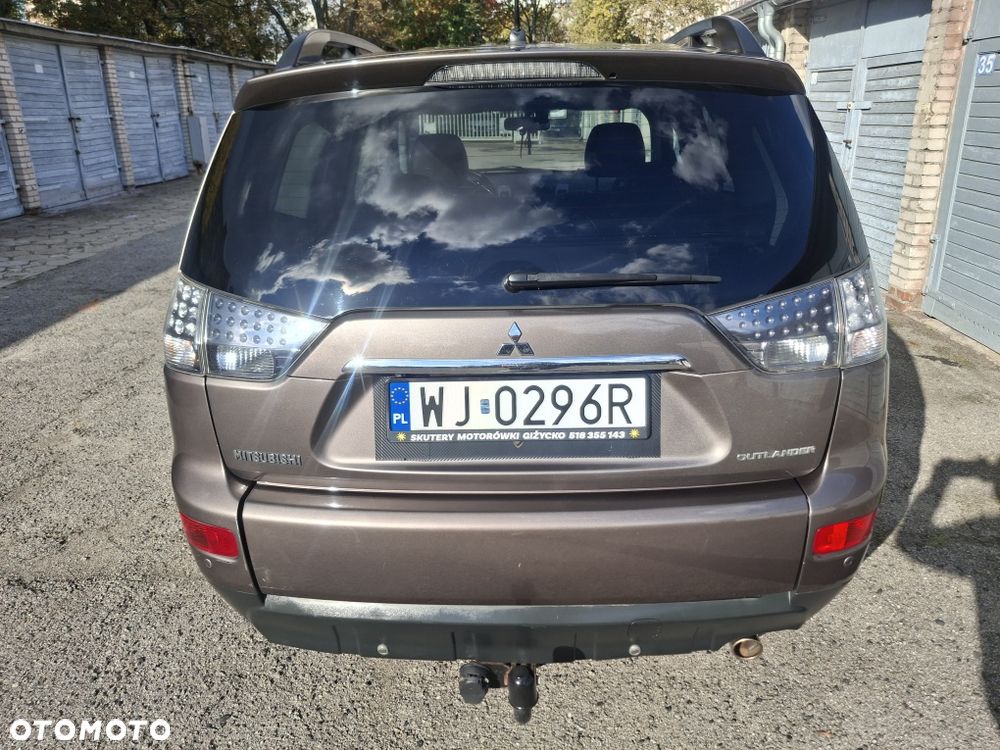 Mitsubishi Outlander - 5