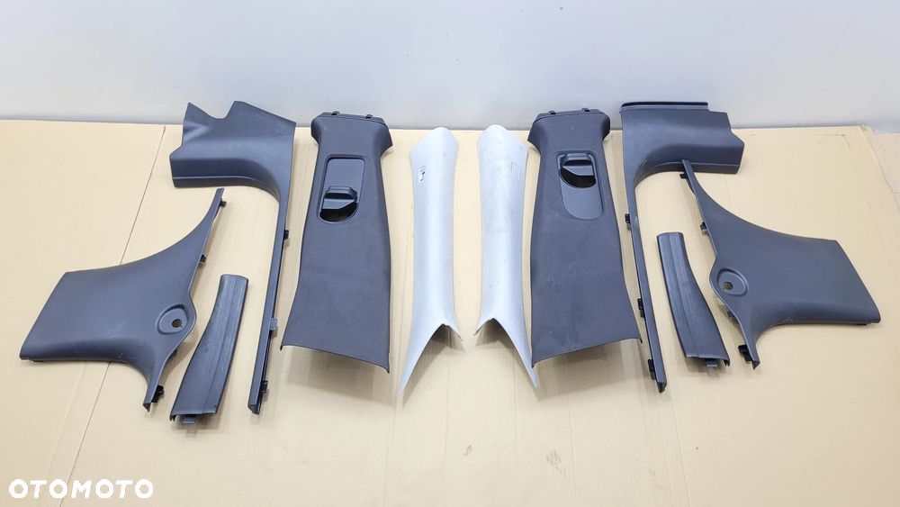 MERCEDES W117 CLA OSŁONY BOCZKI SŁUPKI TAPICERKI