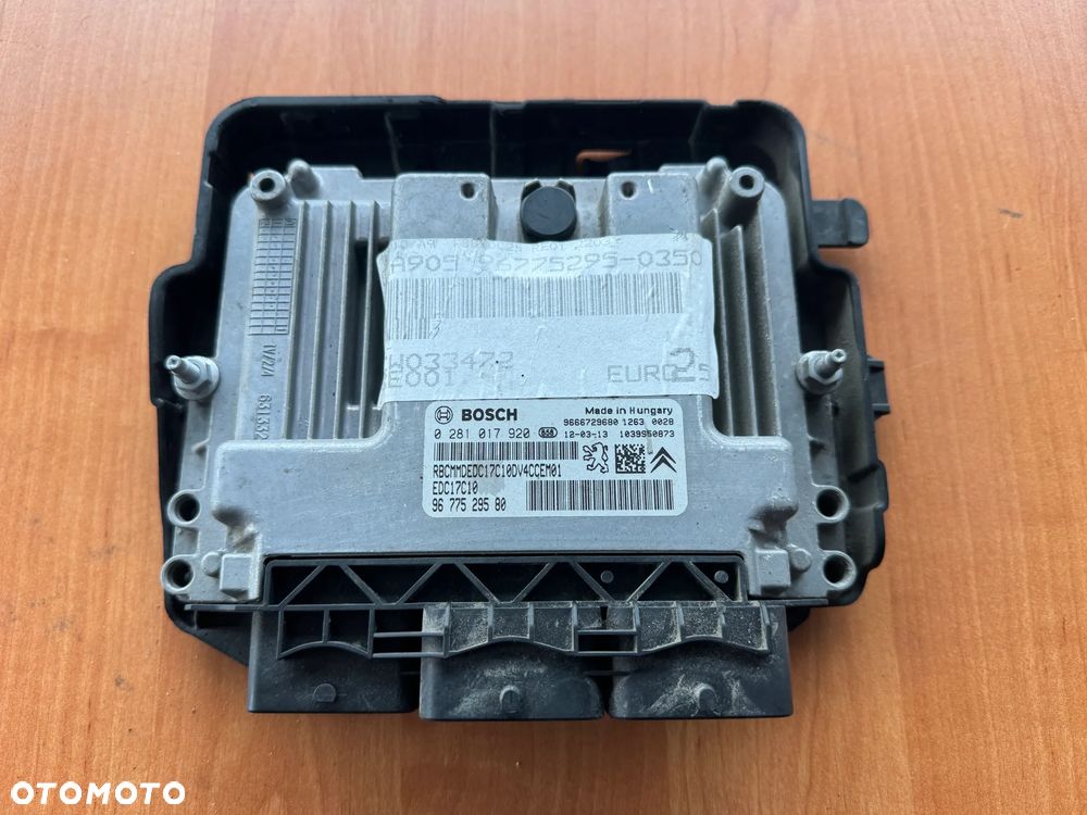 sterownik silnika peugeot 208 I 1.4 hdi 0281017920 9666729680 - 1