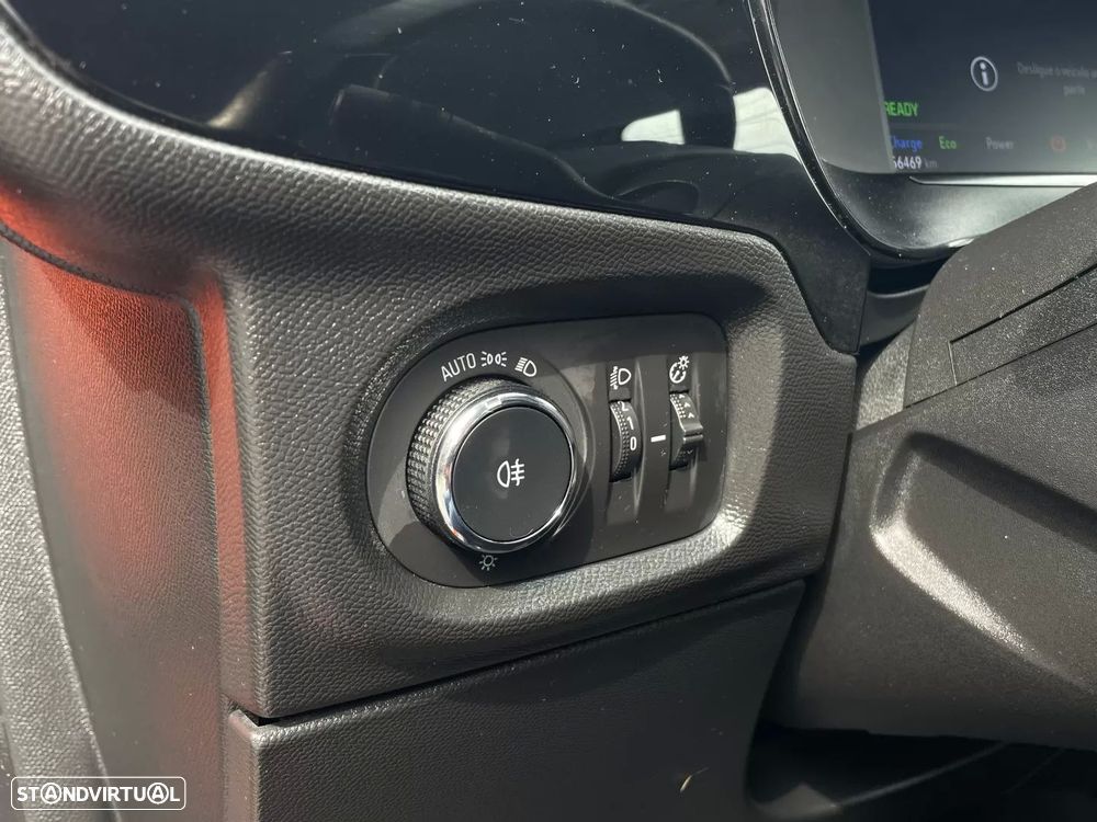 Opel Corsa-e 50 kWh Edition — fotografia 36