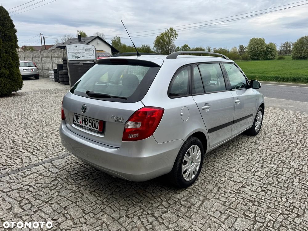 Skoda Fabia 1.4 16V Ambiente - 5