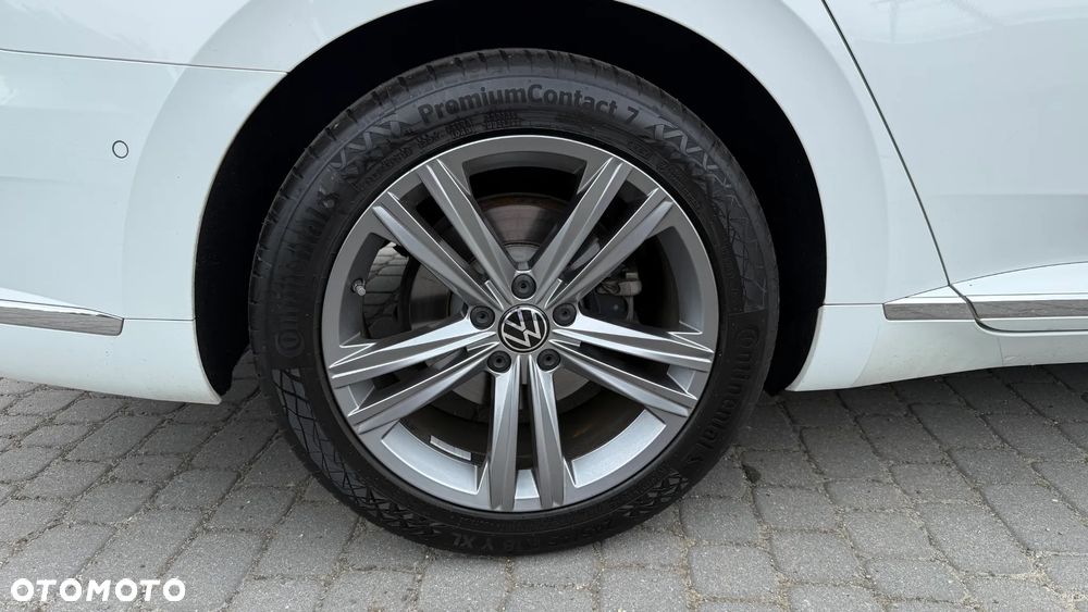 Volkswagen Arteon 2.0 TDI SCR R-Line DSG - 15
