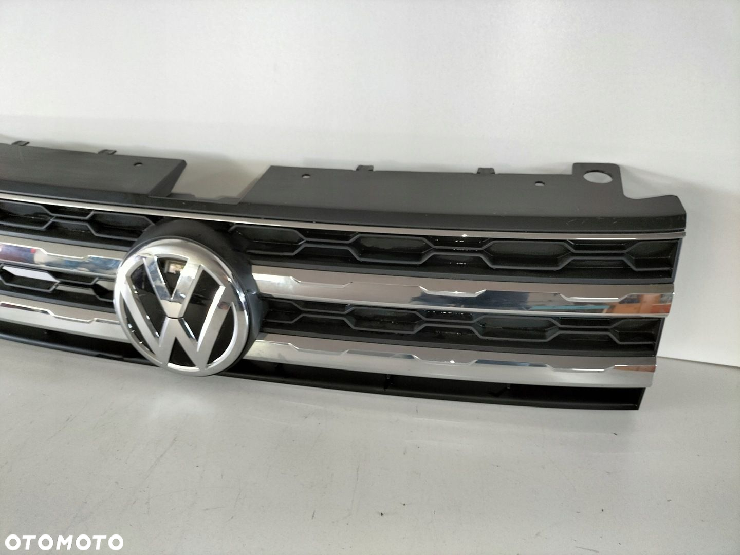 Atrapa kratka grill VW THARU 18- - 3