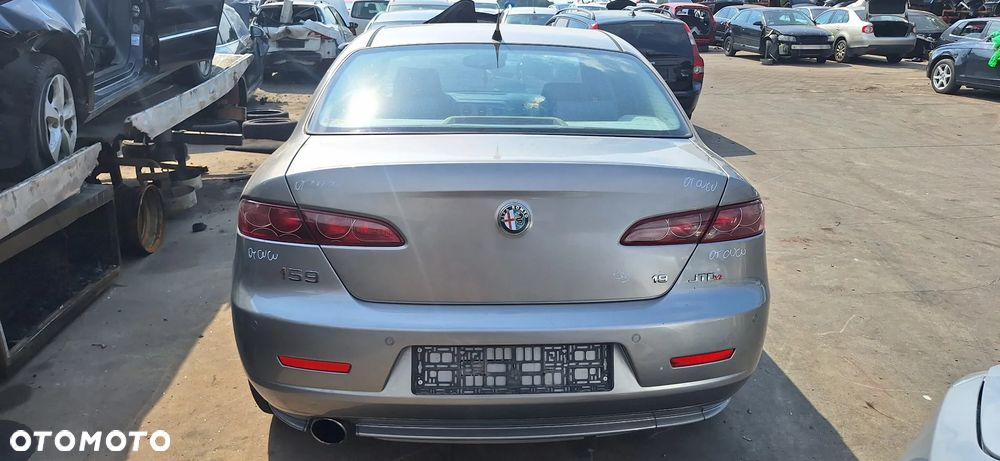 Alfa Romeo 159 Sedan Klapa Bagażnika Tył Tylna Kod Lakieru 651 - 1