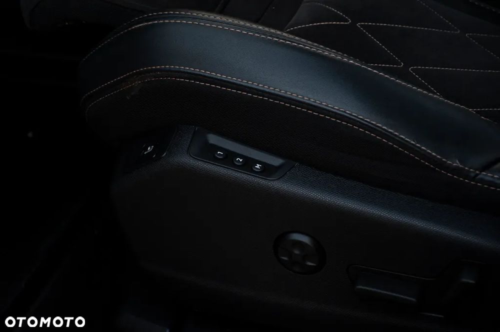 Peugeot 5008 2.0 BlueHDI GT S&S EAT8 - 39