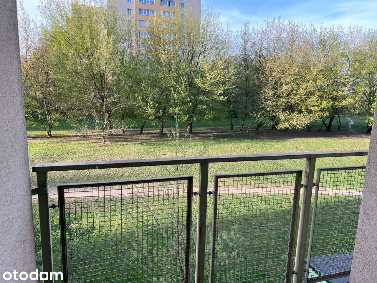 Kawalerka z balkonem i garażem Mokotów