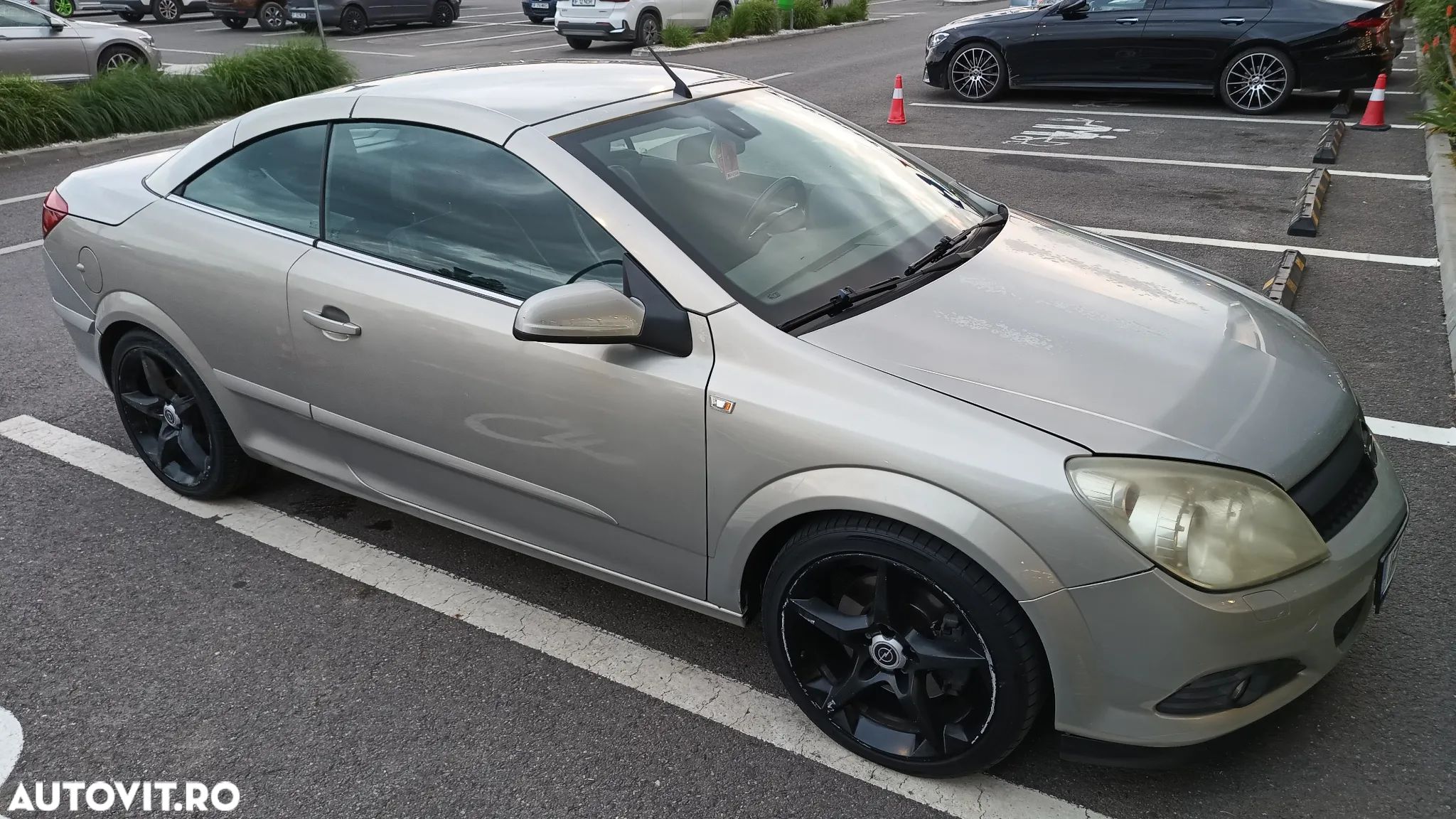 Opel Astra Twintop 1.9 CDTI Cosmo - 1