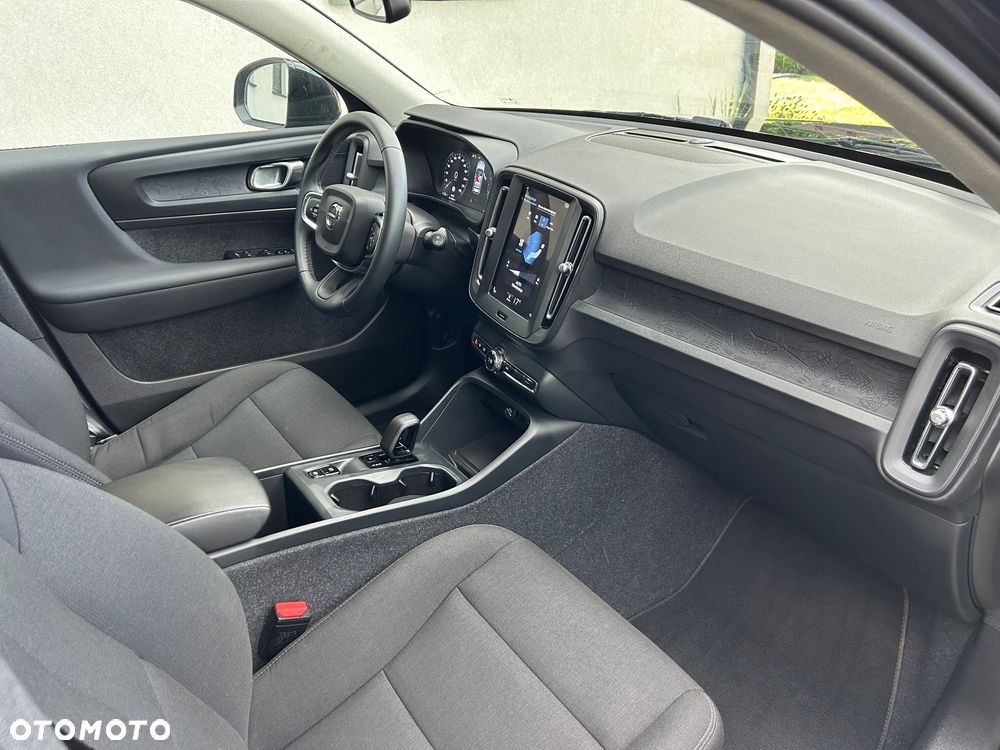 Volvo XC 40 T2 Essential - 9