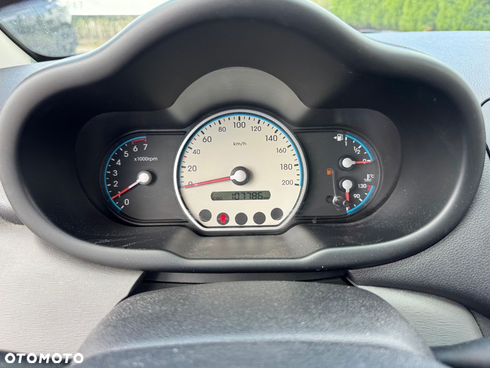 Hyundai i10 1.1 expression - 17