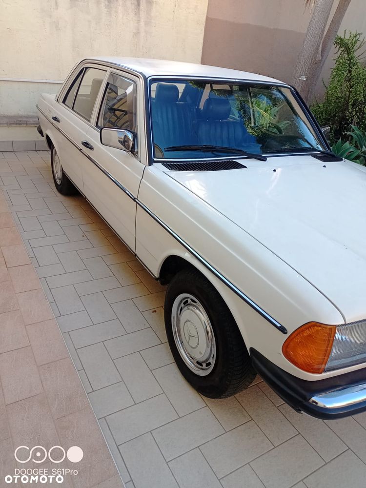 Mercedes-Benz W123 - 3