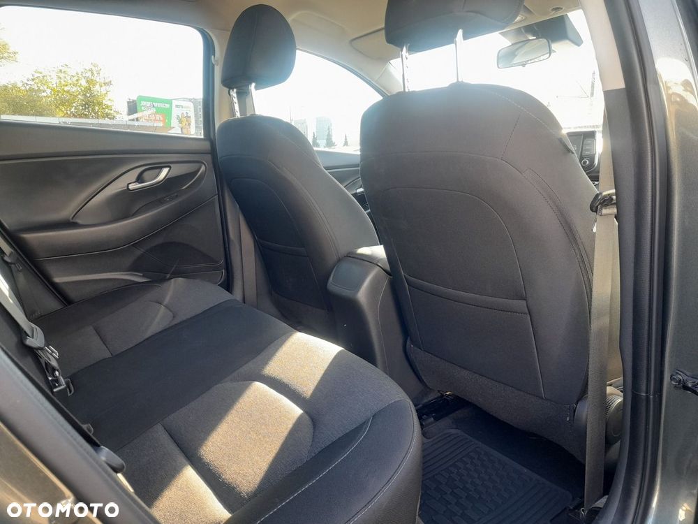 Hyundai i30 1.5 DPI Comfort - 8