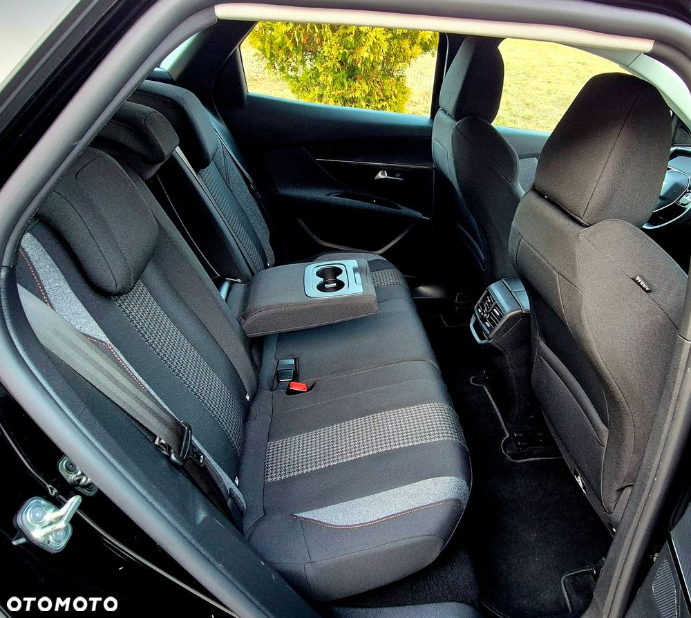 Peugeot 3008 PureTech 130 Stop & Start GPF EAT8 Active Business-Paket - 24